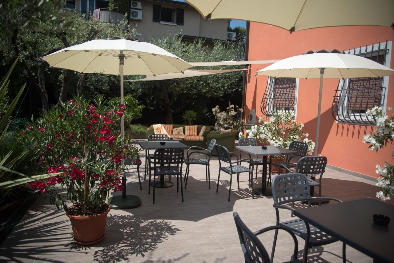 Bed and Breakfast H2O Sirmione Exterior foto