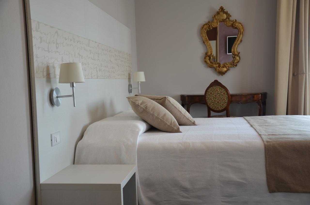 Bed and Breakfast H2O Sirmione Exterior foto